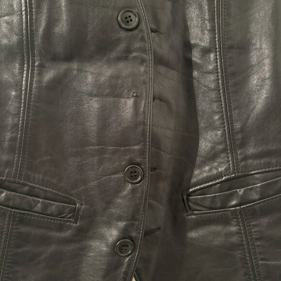 Black Leather Vest - Picture 5 of 7